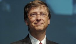 Bill-gates-prefer-android-over-iPhone-feat.-min