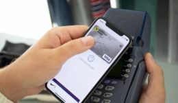 Other-mobile-wallets-must-have-access-to-iPhones-NFC-chip-says-German-law